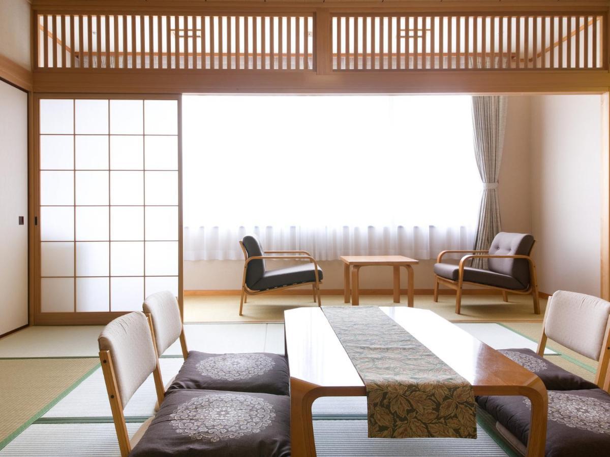 Chres Hotel Kōchi Buitenkant foto